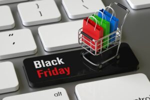 Descubre cómo compran 4 generaciones durante el Black Friday y Cyber Monday